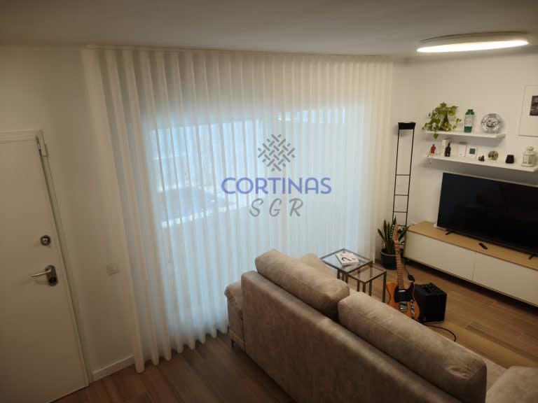 Elegante Cortina de Onda Perfecta